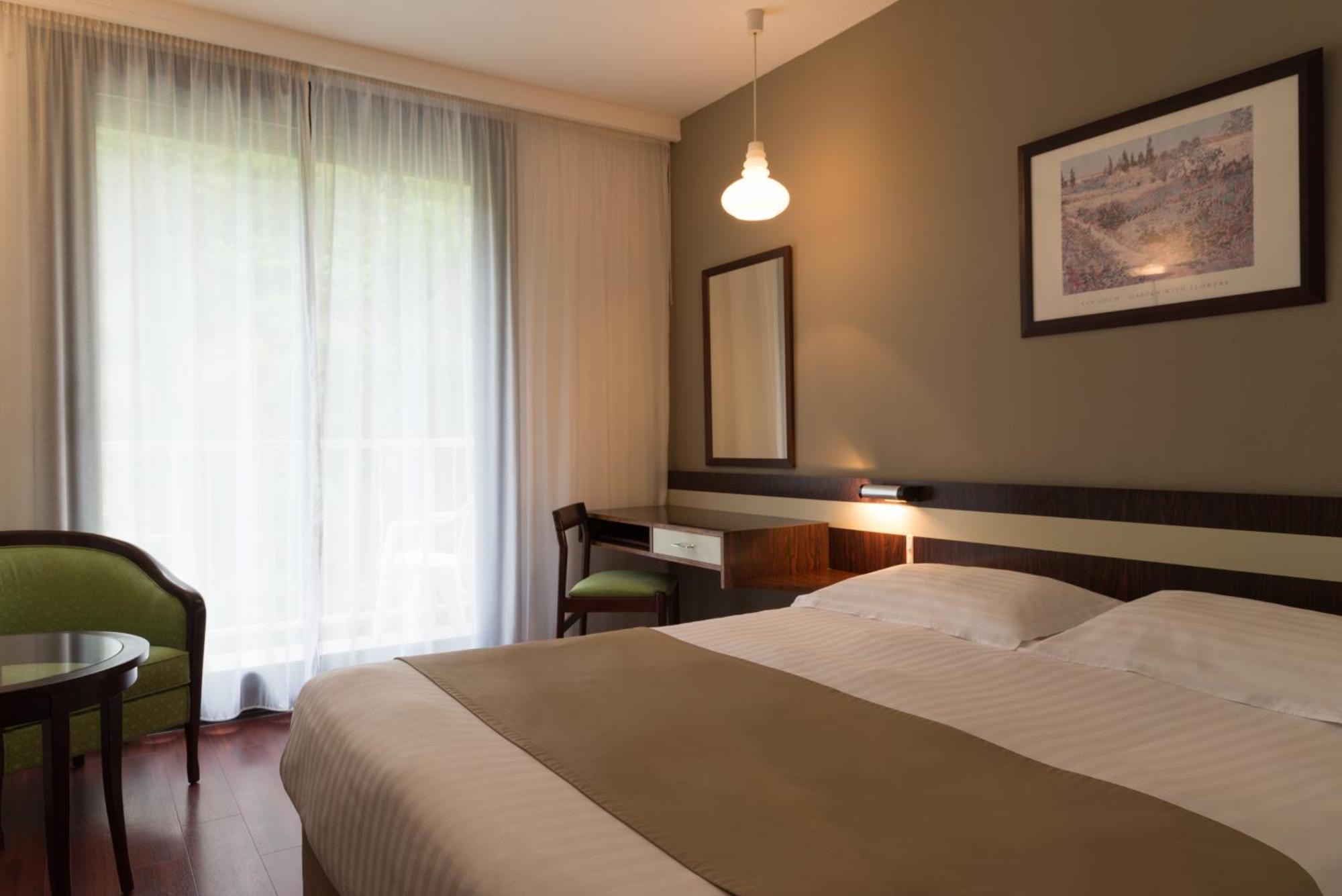 Borghese, The Originals Relais Hotel
