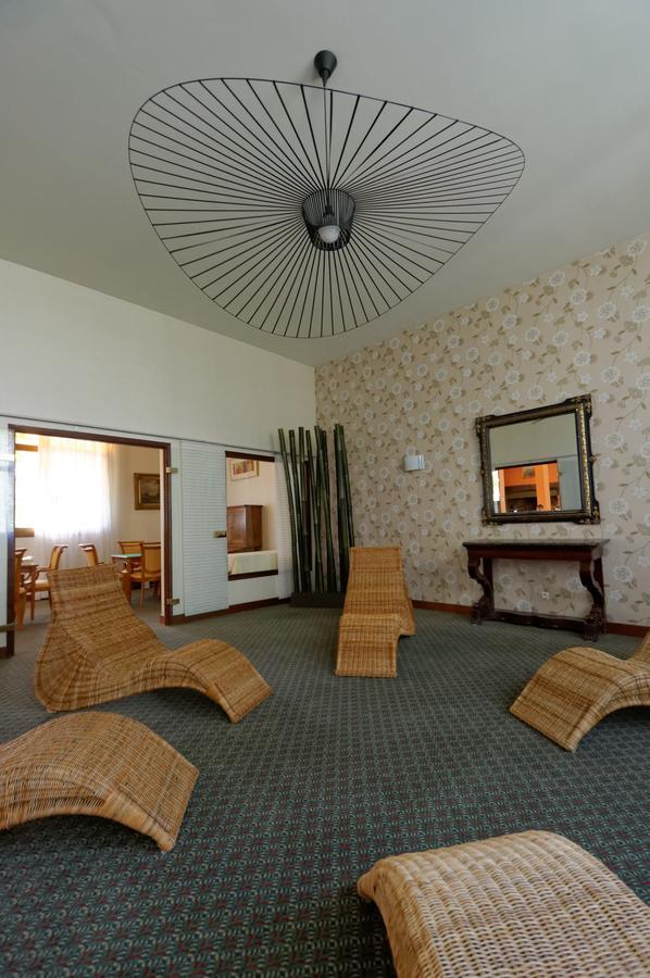 Hotel Borghese, The Originals Relais Gréoux-les-Bains